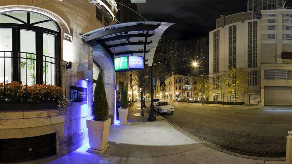 Holiday Inn Express Chicago - Magnificent Mile By Ihg Εξωτερικό φωτογραφία