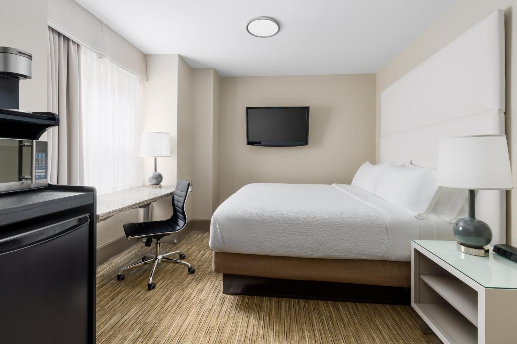 Holiday Inn Express Chicago - Magnificent Mile By Ihg Εξωτερικό φωτογραφία