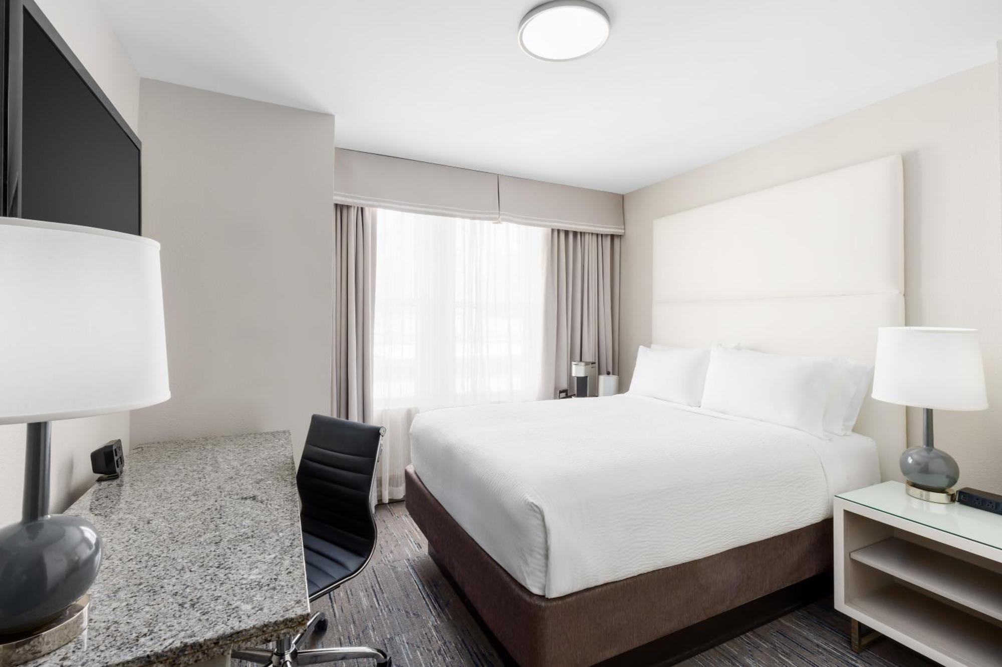 Holiday Inn Express Chicago - Magnificent Mile By Ihg Εξωτερικό φωτογραφία