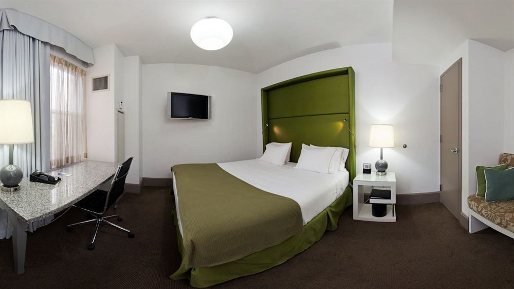Holiday Inn Express Chicago - Magnificent Mile By Ihg Εξωτερικό φωτογραφία