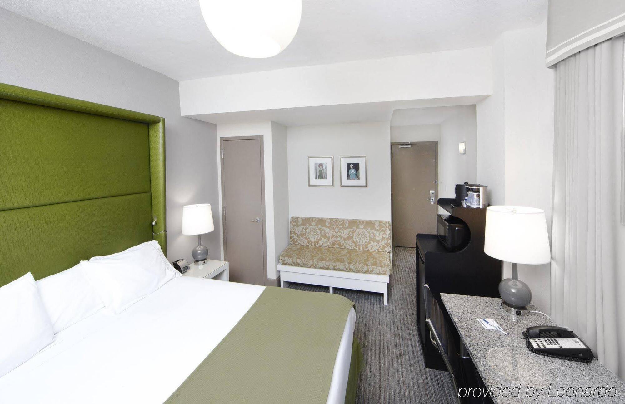 Holiday Inn Express Chicago - Magnificent Mile By Ihg Εξωτερικό φωτογραφία